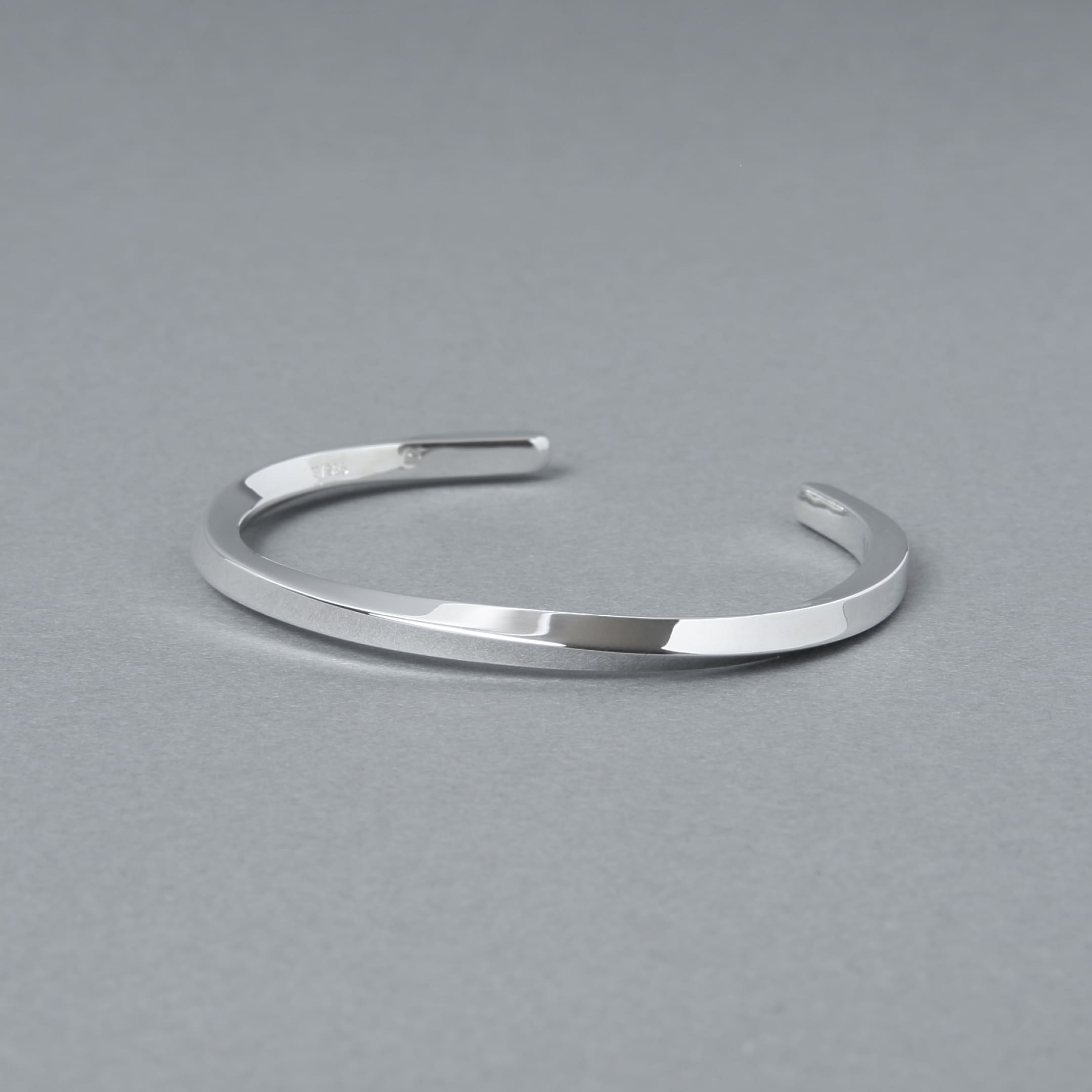 公式】Nine Nine（ナインナイン）- シルバー925専門アクセサリー