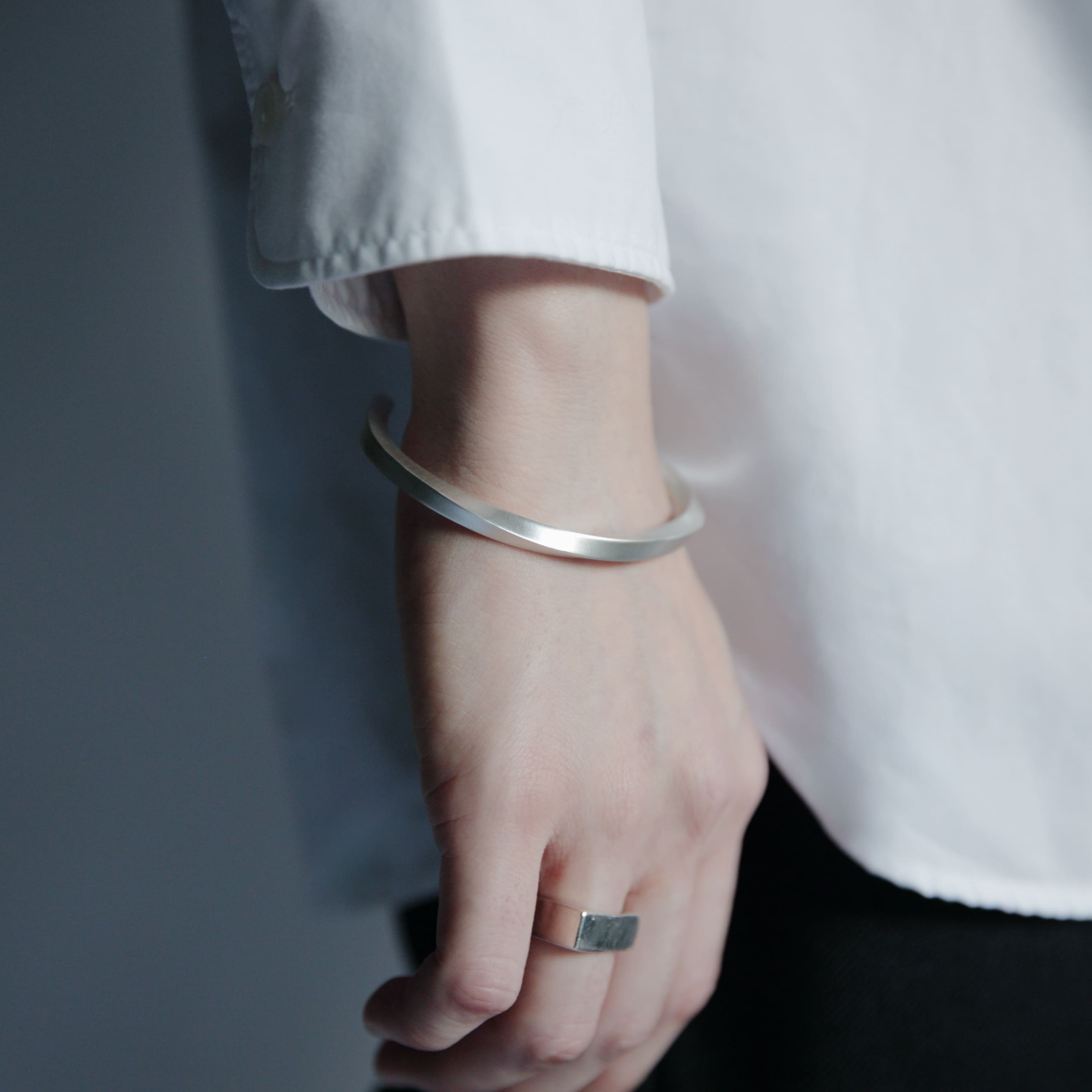 Silver 925 Bangle | Width 4mm | 21-B-001