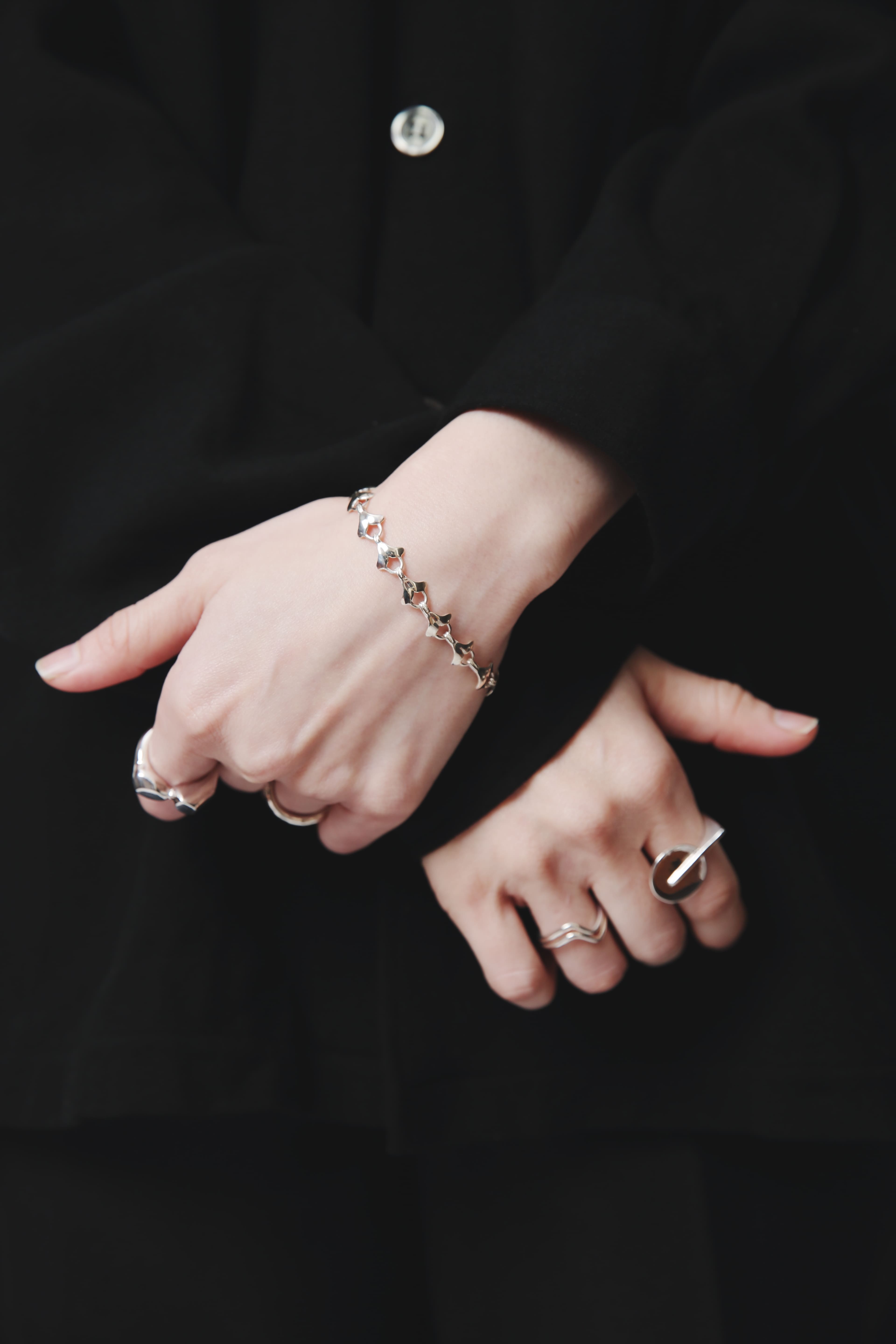 【新品未使用】【購入証明書付】GARNIブレスレット シルバーギフトラッピング付 2026年最新】garni ブレスレットの人気アイテム - メルカリ